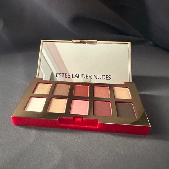 Estee Lauder Other - ESTÉE LAUDER Pure Color Envy Eyeshadow Palette - Nudes